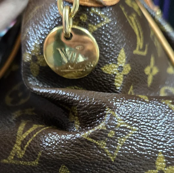 Louis Vuitton Tivoli GM Shoulder Bag - Picture 5 of 16